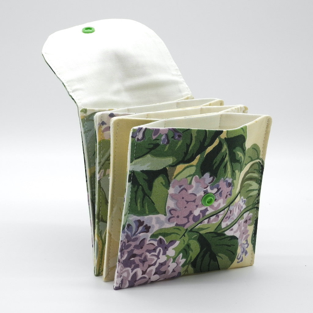 Accordion pouch top open view