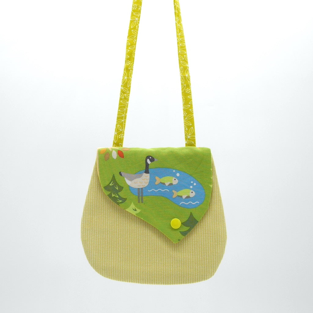 cross body purse showing wildlife