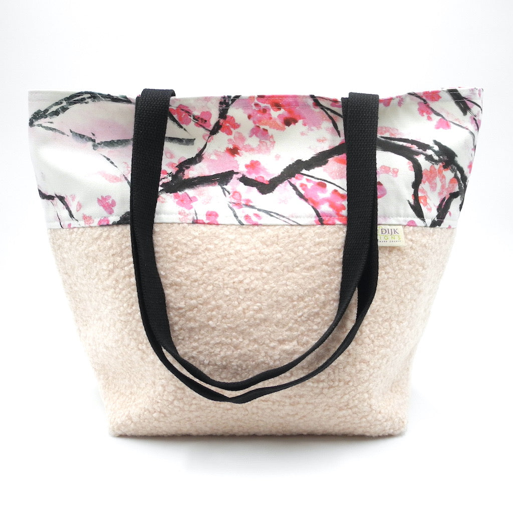 Tote - Mid-Sized