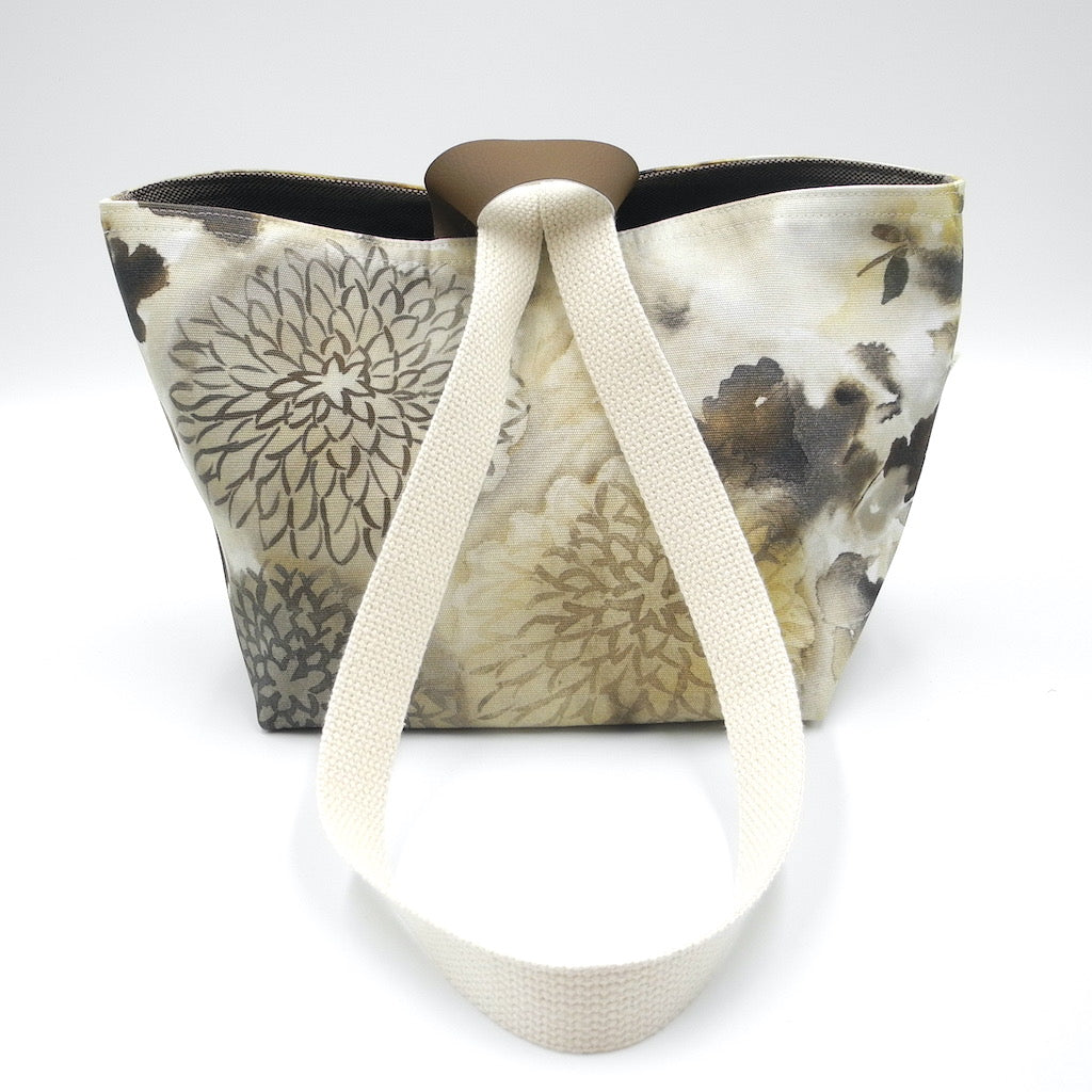 Knotty Tote